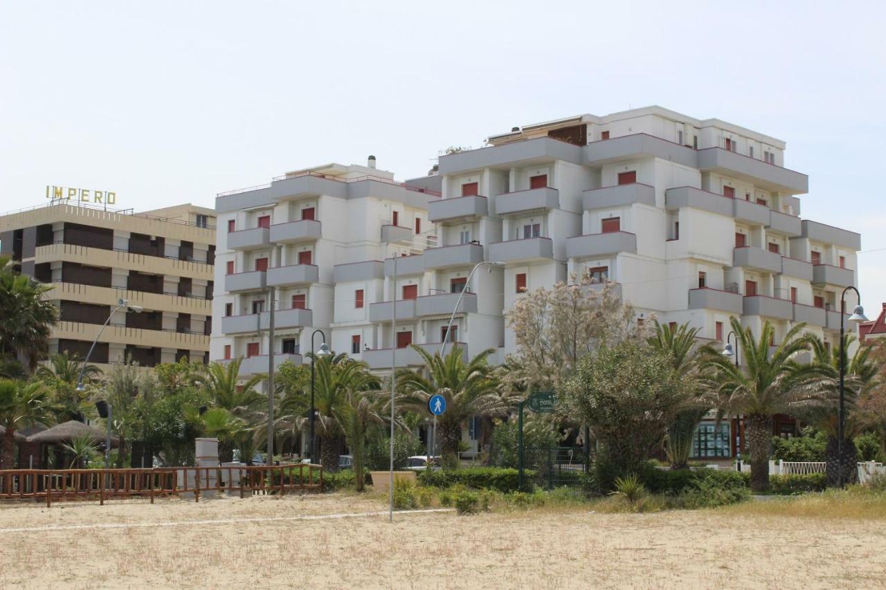 Sulmare Alba Adriatica Bed & Breakfast Екстериор снимка