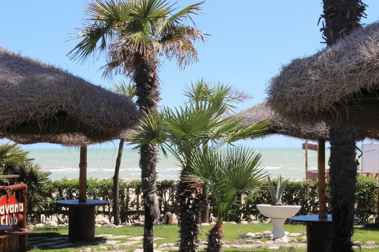 Sulmare Alba Adriatica Bed & Breakfast Екстериор снимка