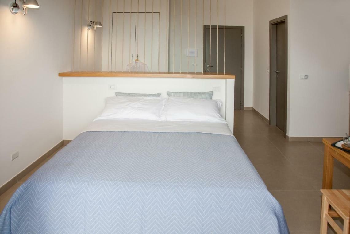 Sulmare Alba Adriatica Bed & Breakfast Екстериор снимка
