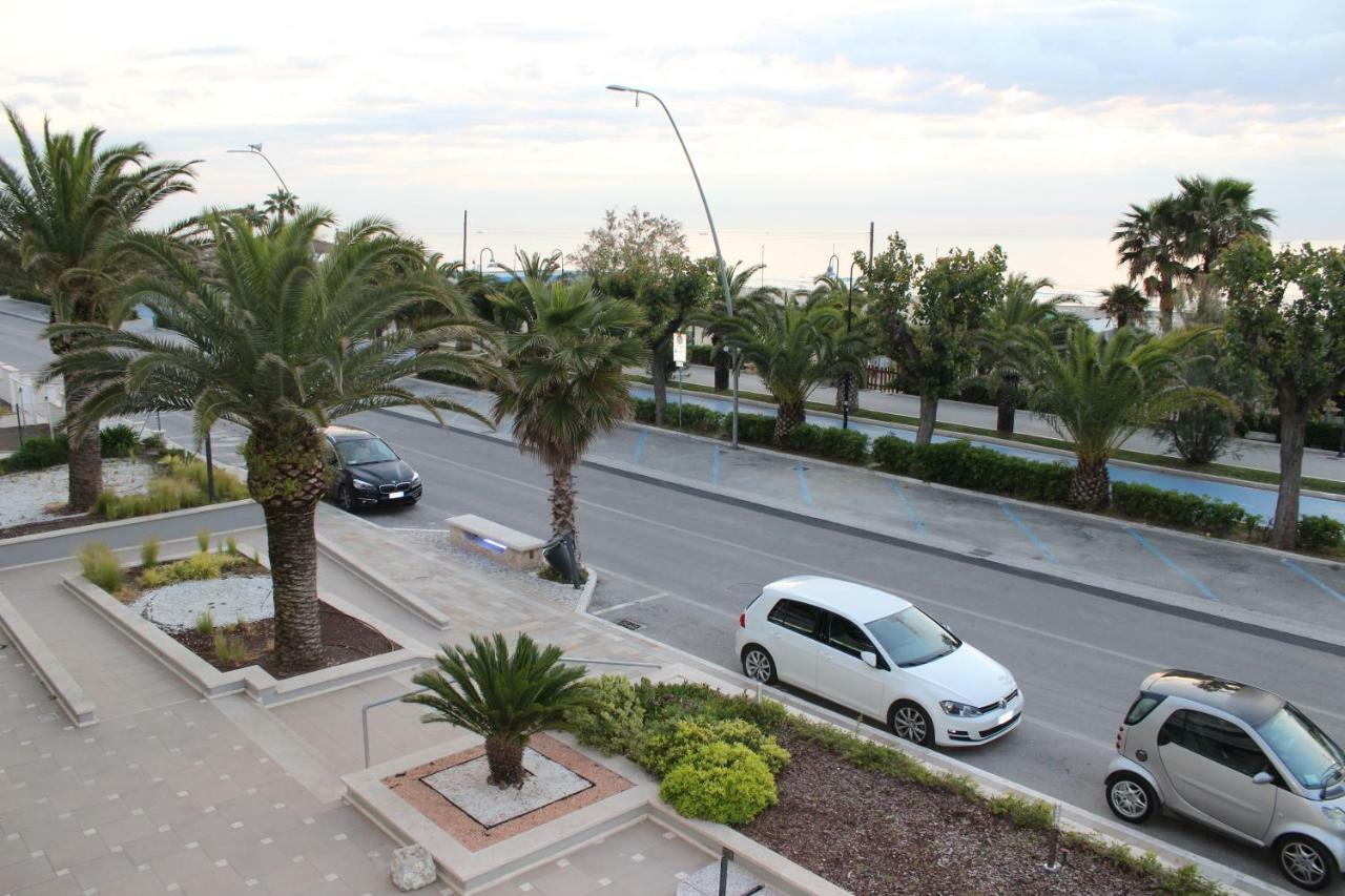 Sulmare Alba Adriatica Bed & Breakfast Екстериор снимка