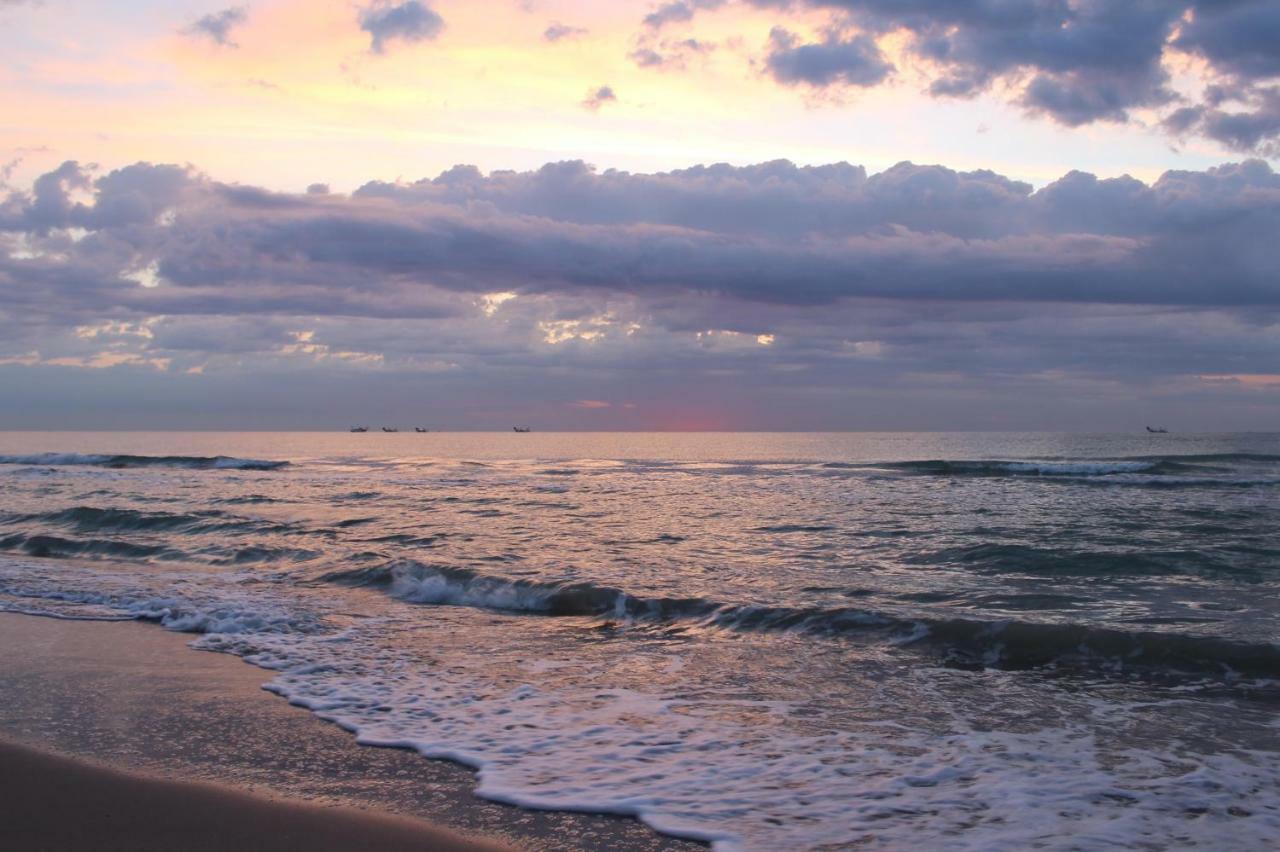 Sulmare Alba Adriatica Bed & Breakfast Екстериор снимка