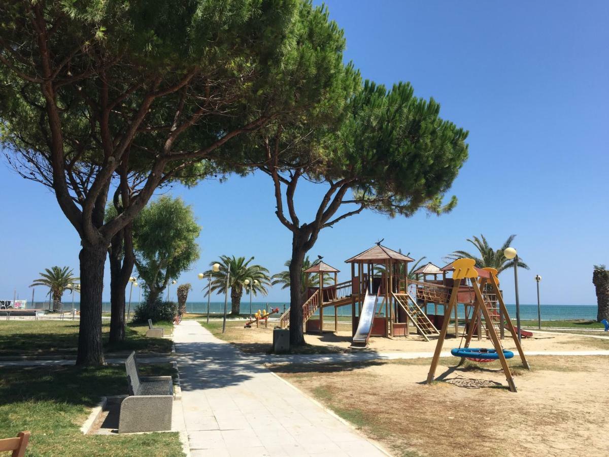 Sulmare Alba Adriatica Bed & Breakfast Екстериор снимка